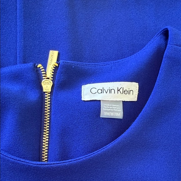 Calvin Klein
Short-Sleeve Belted Sheath Dress - Picture 7 of 7